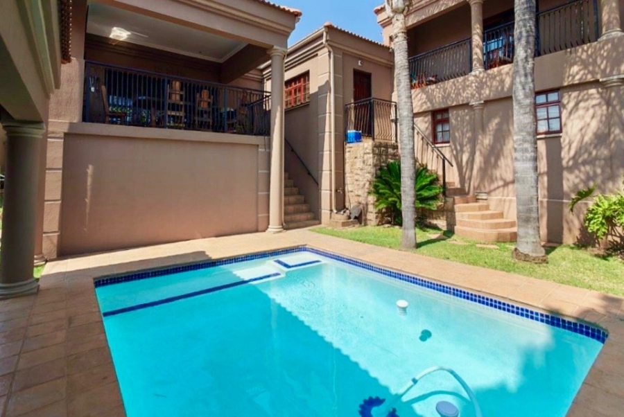 4 Bedroom Property for Sale in Wilkoppies North West